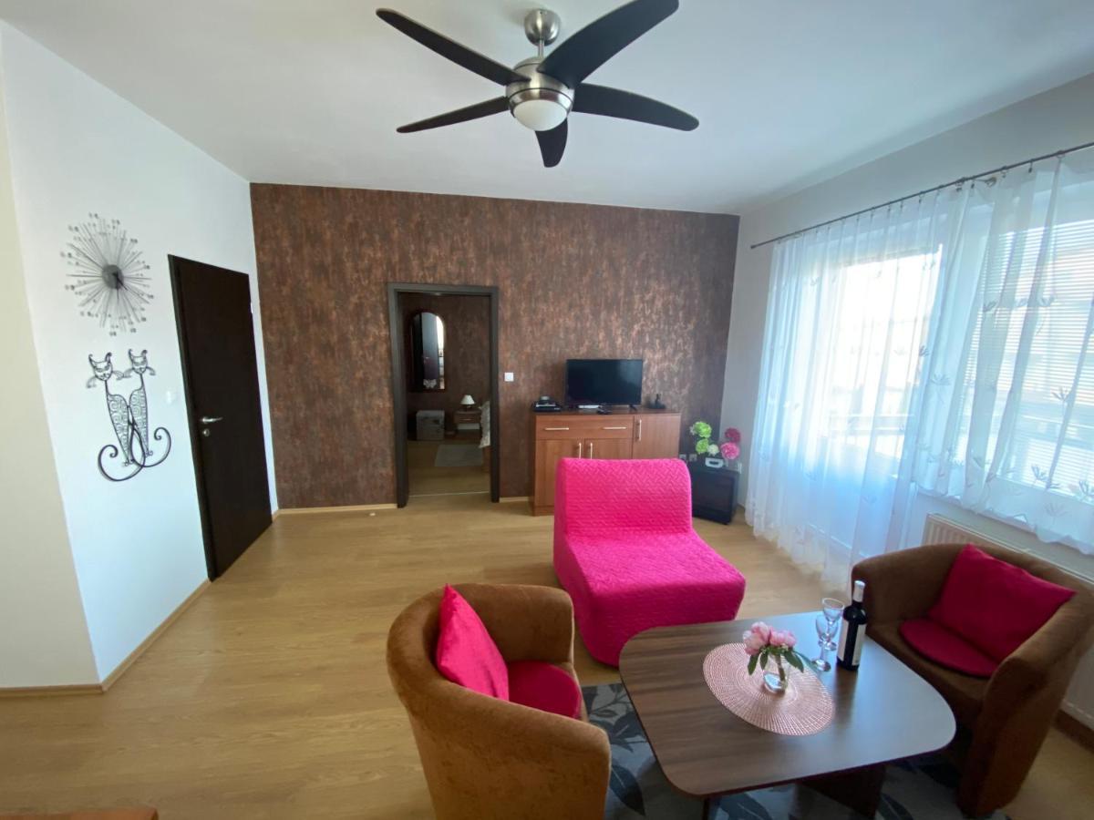 Apartments Monty โปดไฮสกา ภายนอก รูปภาพ