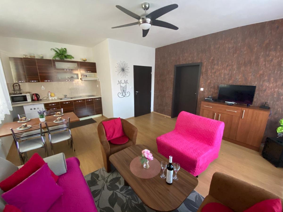 Apartments Monty โปดไฮสกา ภายนอก รูปภาพ