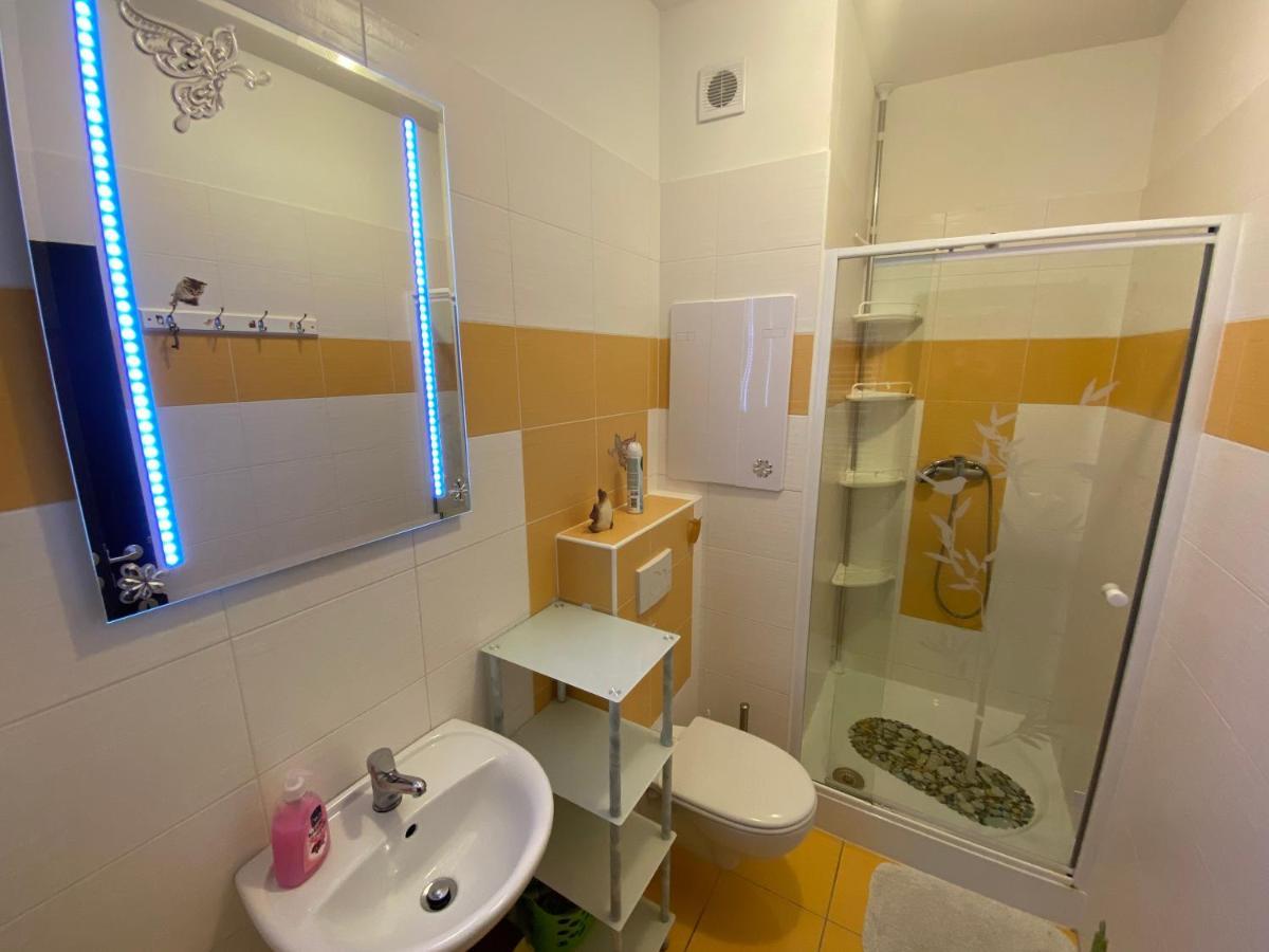 Apartments Monty โปดไฮสกา ภายนอก รูปภาพ